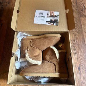 Fireside By Dearfoams Women's size 9 Perth Genuine Shearling Foldover Bootie